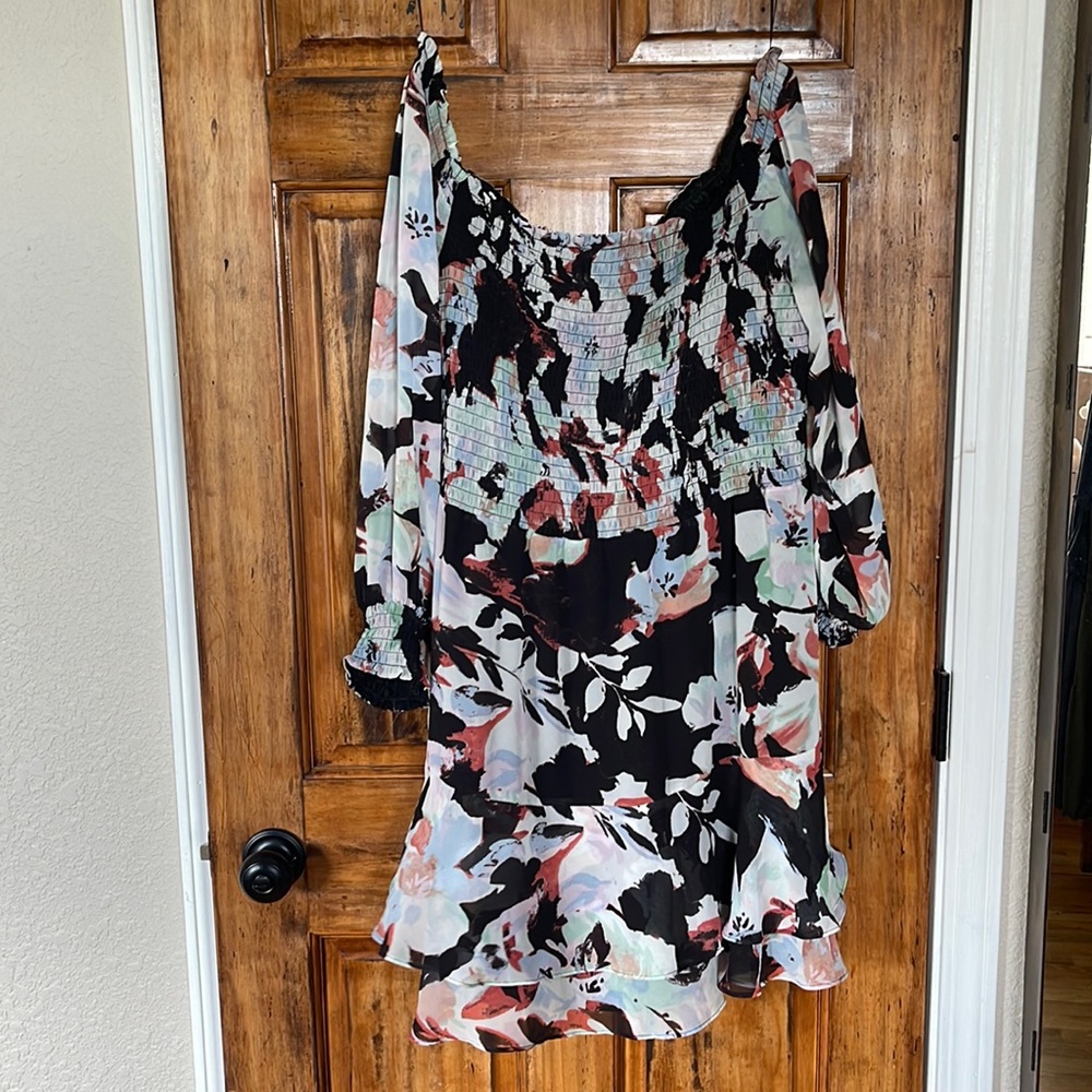 Off the shoulder long sleeve dress sz XXL
